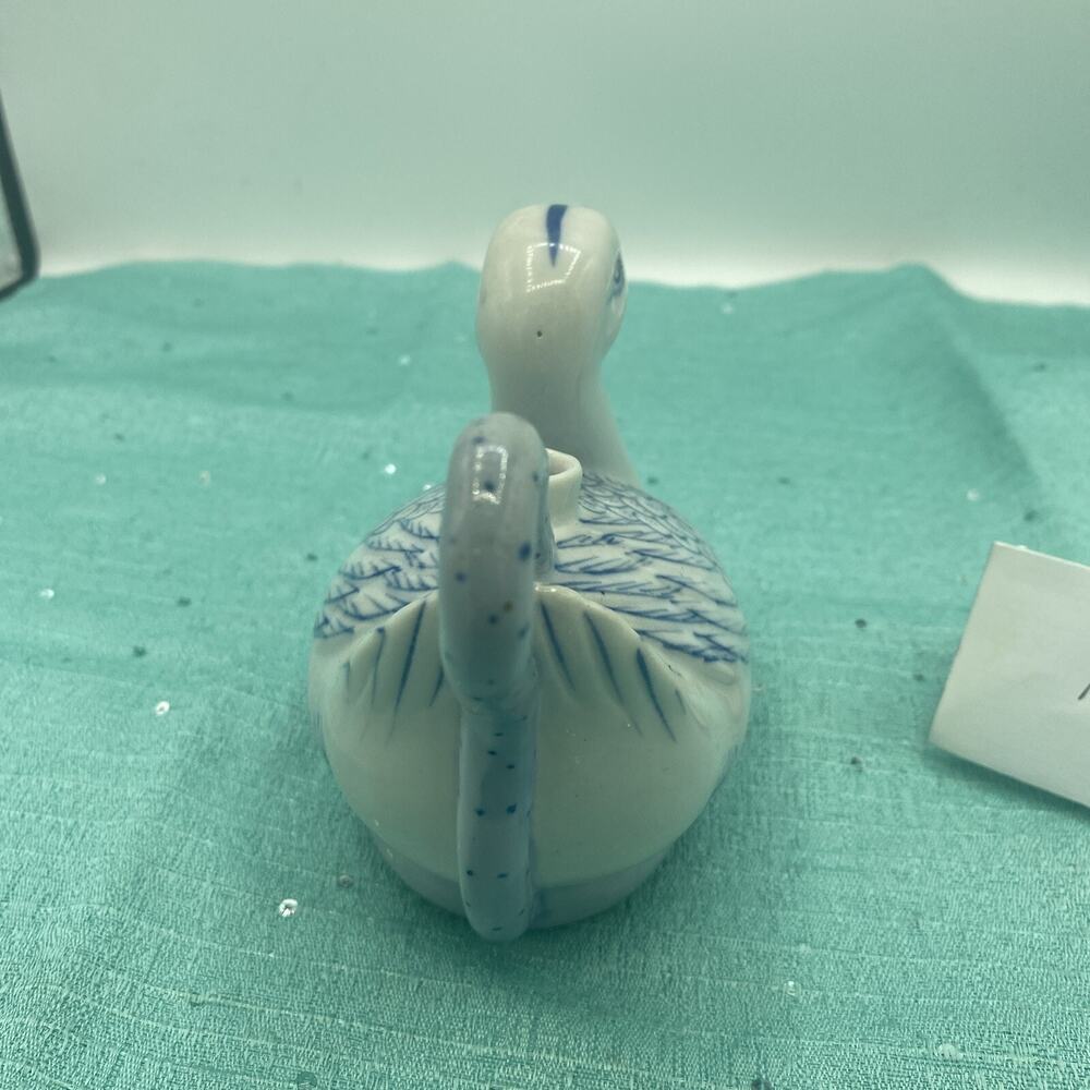 Vintage Chinese Porcelain Blue & White Hand Painted Duck Teapot 4.5” Tall - Picture 5 of 8